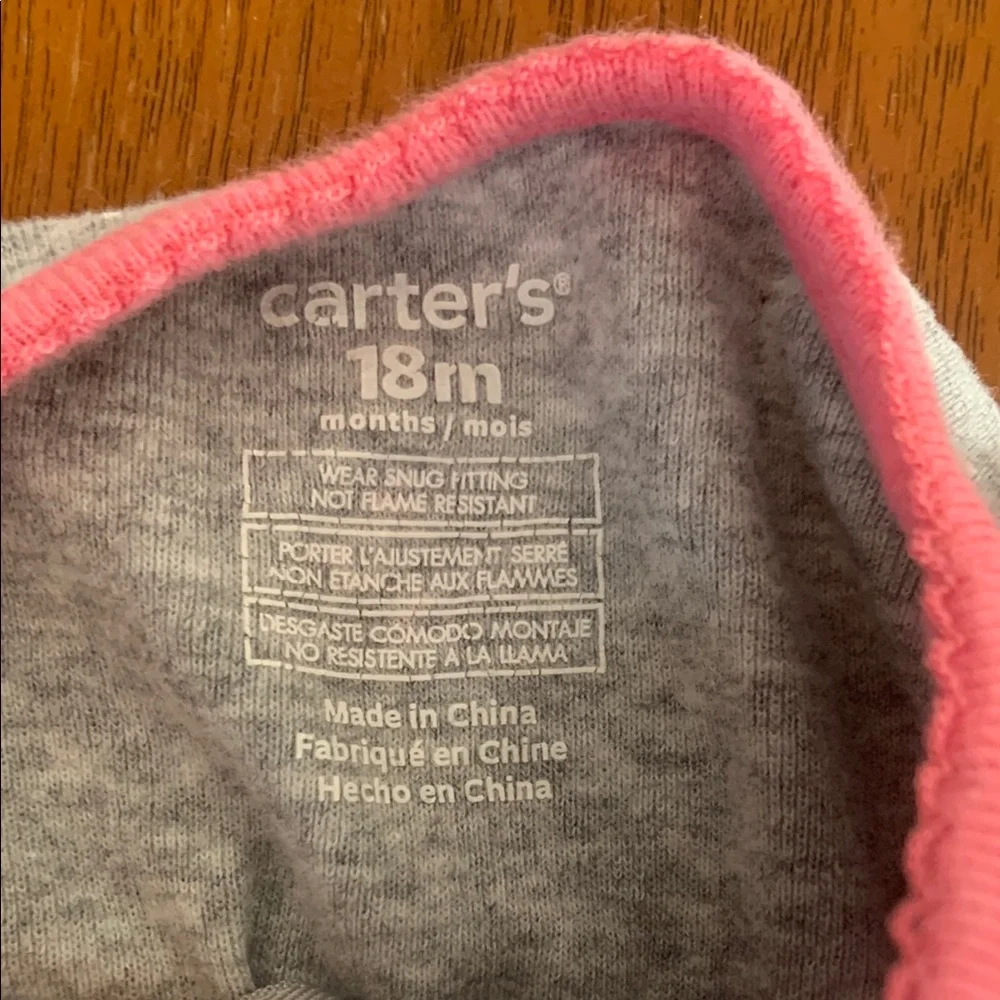 🍓3/$10 Carter's Gray and Pink Footies One Piece size 18m - Picture 7 of 7